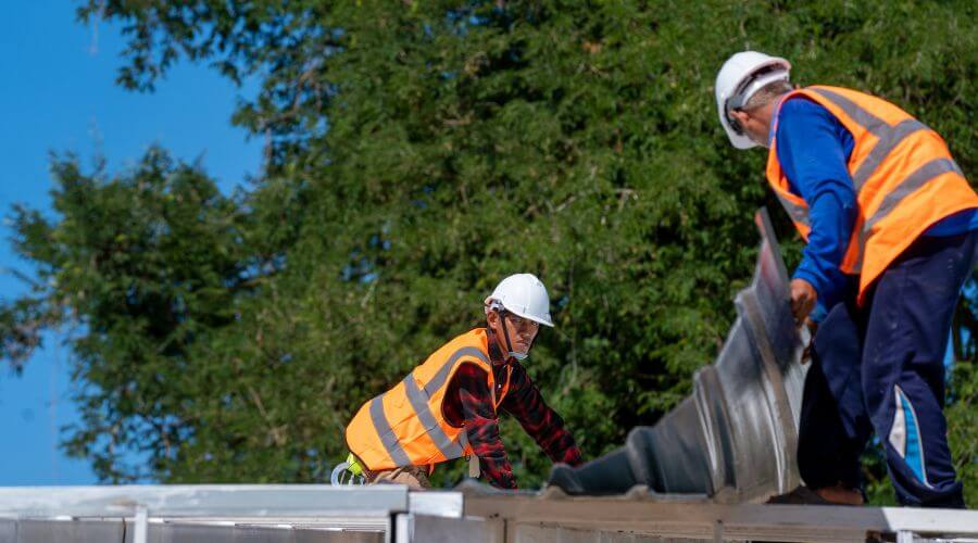 Roof maintenance in Rolling Fork, MS